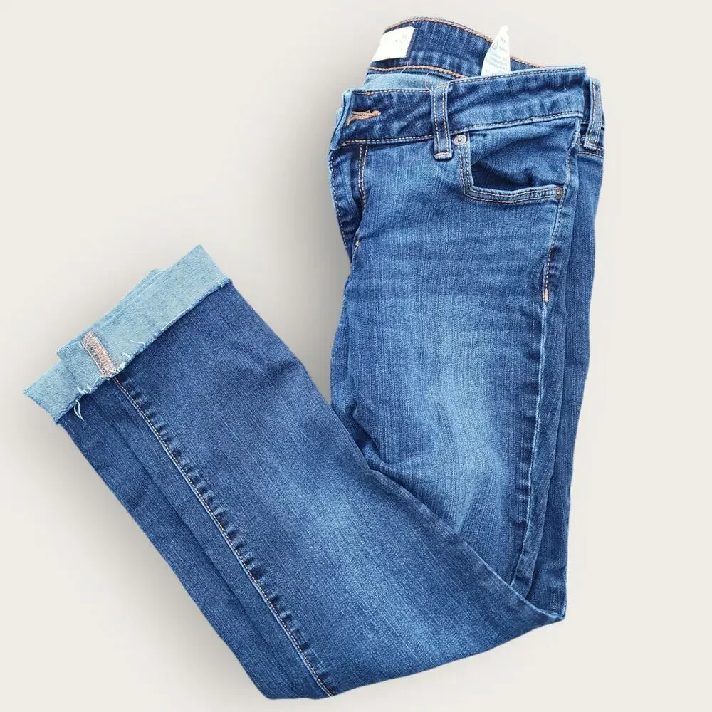 Abercrombie and Fitch Women's Sz 8R Super Skinny Cropped Jeans - Picture 3 of 6